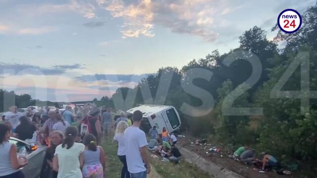 Извънредно в NEWS24sofia.eu! Сръбски автобус с деца катастрофира на „Тракия”, има много ранен