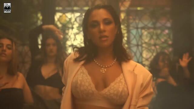Βένια Καραγιαννίδου - Γιατί Μπορώ - Official Music Video