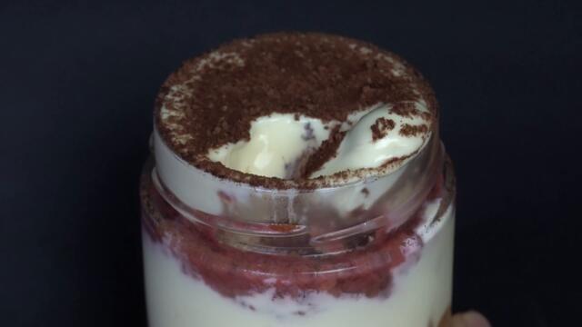 Протеиново тирамису с малиново сладко Бърза лесна и много вкусна закуска с малко калории ( 246 kcal)