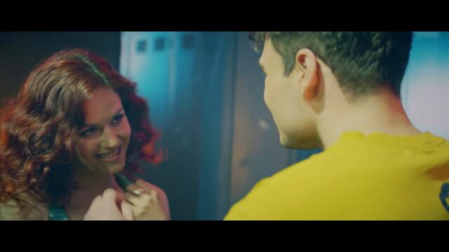 VR feat. Starchild - The Way You... (Hey, Girl!) | Official Video