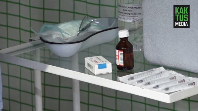 Садыр Жапаров привился от коронавируса. Какую вакцину получил президент?