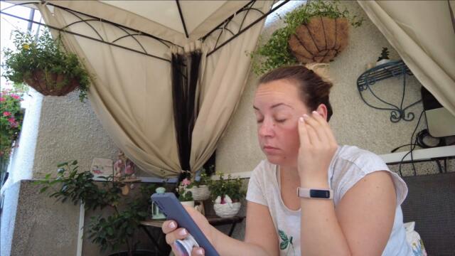 Първото кино на Еми , кето рецепти и борбата с никнещите зъби продължава