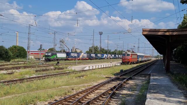 БВ 2611 с локомотив 91 52 00 45 159