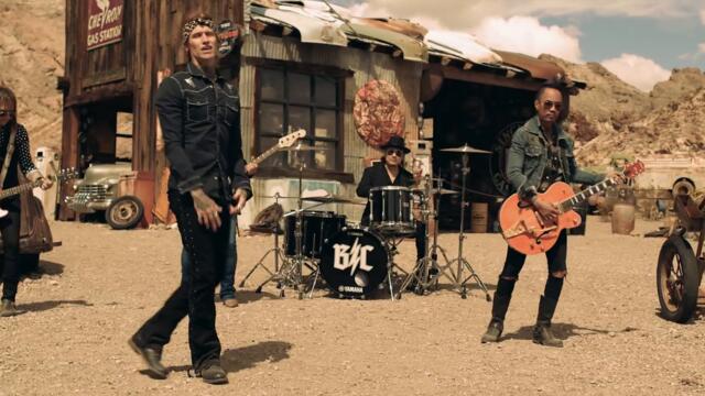 Buckcherry - Wasting No More Time (Official Video)