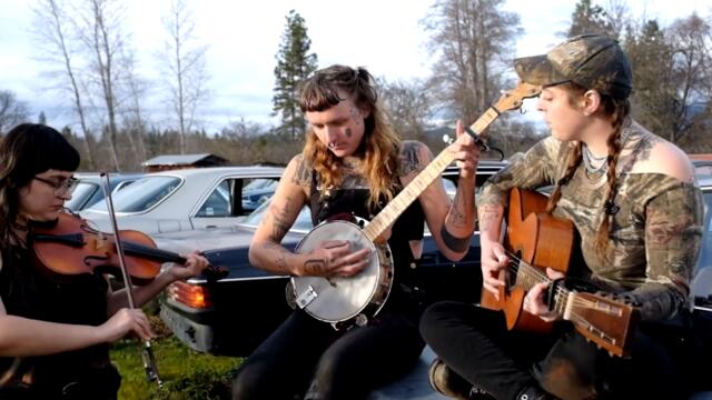 Junkyard Dogs- Pallets and Crates