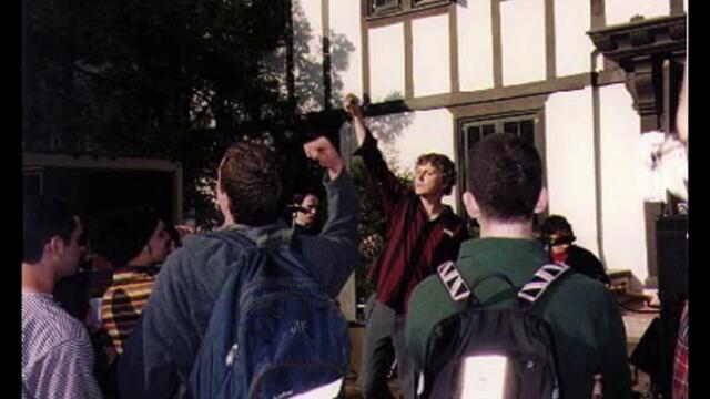 Guided By Voices - Running Off With The Fun City Girls