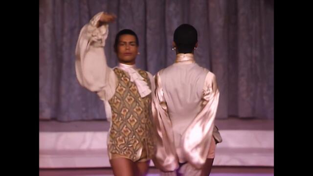 Madonna - Vogue (Live at the MTV Awards 1990) - Remastered (Enhanced)