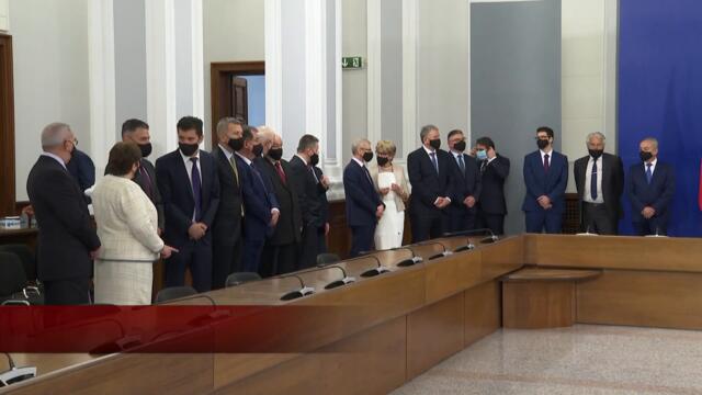 Агрокоментар: Служебното правителство се закичи с мотото „прозрачност“, автор: Валентина Спасова