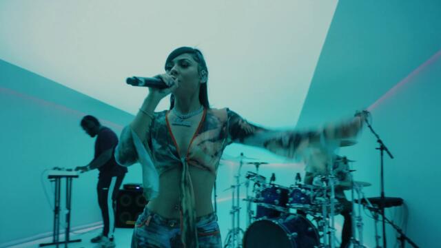 Mariah the Scientist - Walked In (Live Performance) | Vevo DSCVR