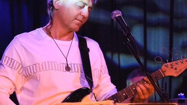 Обичам всички в неделя (Инструментал)