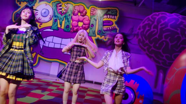 퍼플키스(PURPLE KISS) 'Zombie' MV