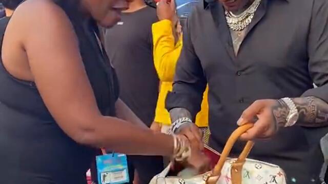 Highlights From the 2021 VMA Red Carpet #Shorts