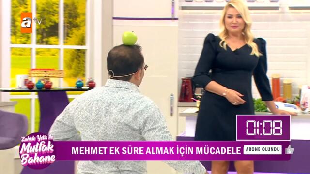 Mehmet Bey'in düşüşü stüdyoyu kahkahaya boğdu! -  @Zahide Yetiş ile Mutfak Bahane 14 Eylül 2021