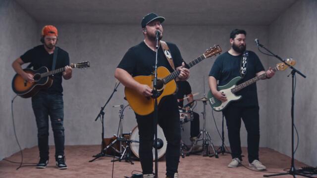 Mitchell Tenpenny - I Can't Love You Any More (Live Performance) | Vevo
