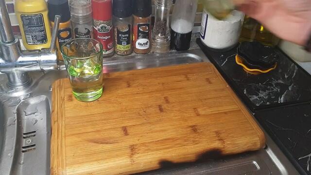 Eski İtalyan ustaların SUCUKLU tarifi ev tipi  bol malzemeli Lezzetli SUCUK PİZZA Nasıl Yapılır