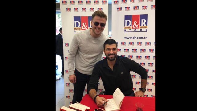 ENGIN AKYÜREK NOTICIAS QUE HACEN QUE LOS FANS se alegren