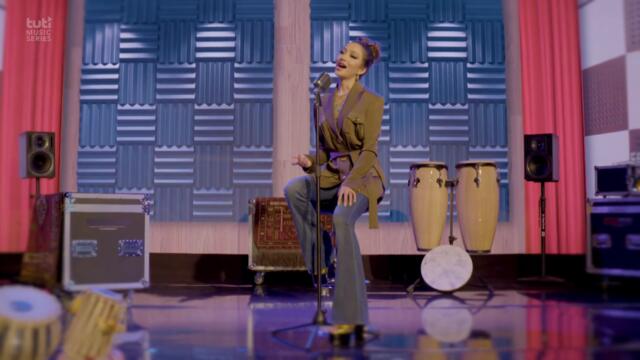 Matin Osmani ft. Ambr - Ahmad Zahir Medley - Official Video / متین عثمانی - امبر