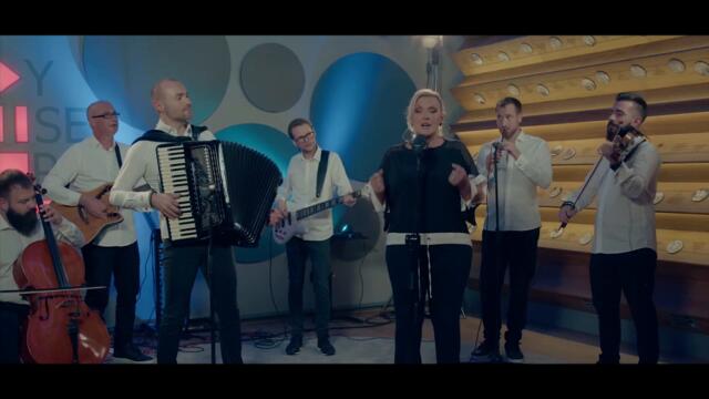 SNEZANA DJURISIC & OREKSTAR ALEKSANDRA SOFRONIJEVICA - ODAVNO SI OTISAO SINE (OFFICIAL VIDEO)