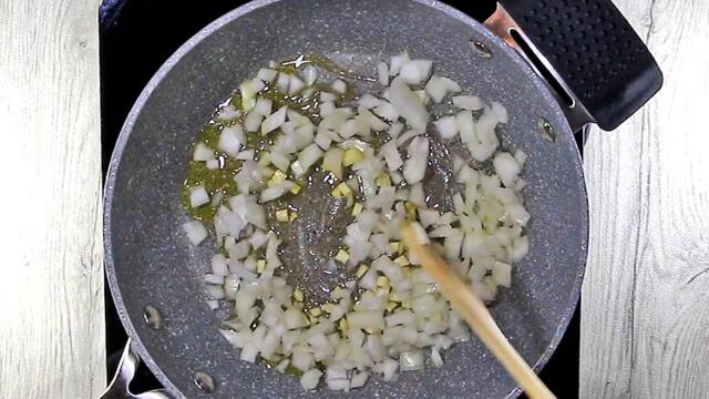 Овчарско гювече със сирене