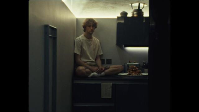 Rag'n'Bone Man - Crossfire (Official Video)