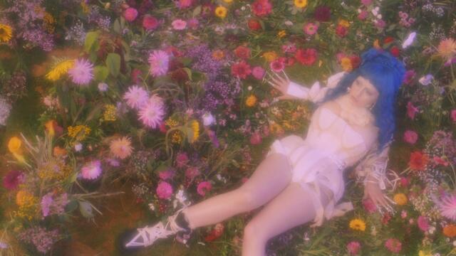 Ashnikko - Panic Attacks In Paradise (Official Music Video)