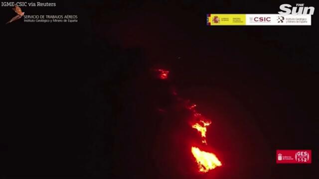 La Palma volcano: Firefighters carry out air quality test as lava continues to flow into sea