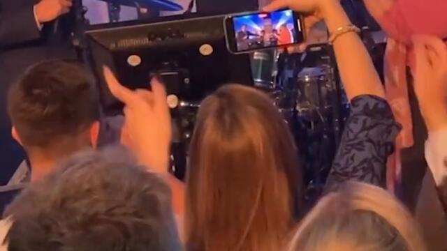 UK Cabinet Member sings 'Time of My Life' at Tory karaoke night amid Universal Credit cut for 6m