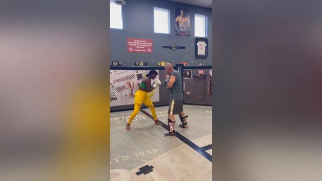 GWOAT Remixes Mike Tyson Boxing move !!!! DANGEROUS