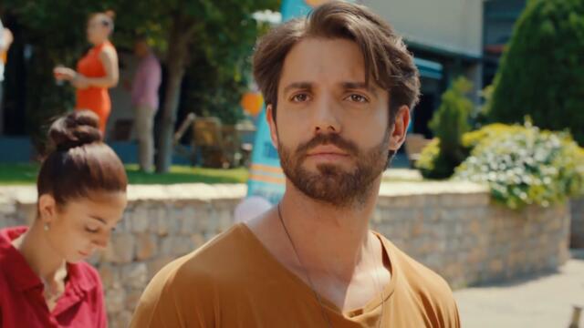 Zor Olanın Çekiciliği - Bay Yanlış