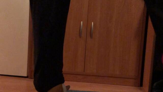 Имам катерица в панталона