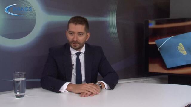 Слави Василев: Неизвестната в уравнението на властта е в ръцете на Петков и Василев
