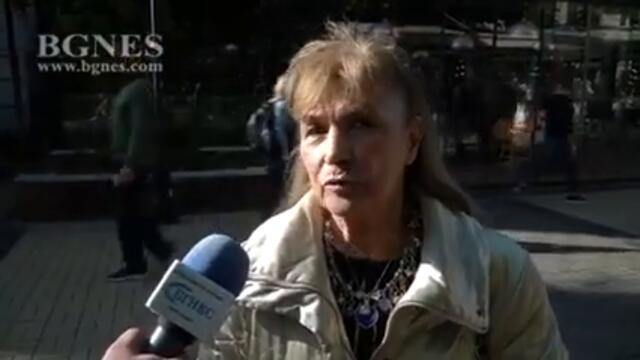 80-годишната Мария: Пратих и внука си да отиде да се ваксинира