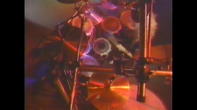 Lizzy Borden - Me Against The World [Official Music Video NO GLITCH]