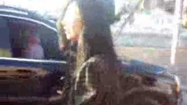 Рускиня се прибира от клуб рано сутрин