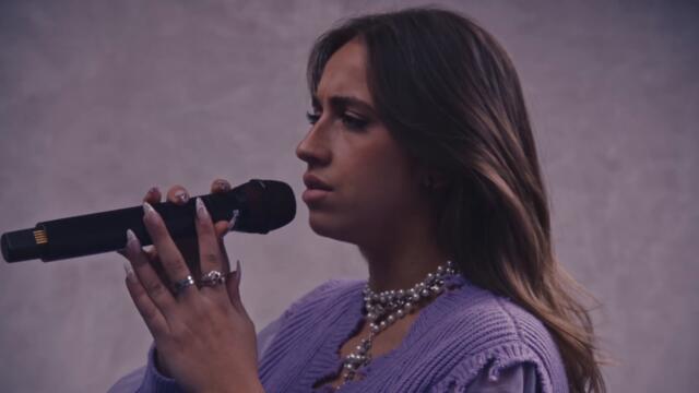 Tate McRae - she's all i wanna be (Live Performance) | Vevo