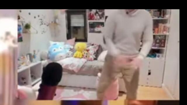 Saselandia baila el rap de mickey mouse, hasta el fondin