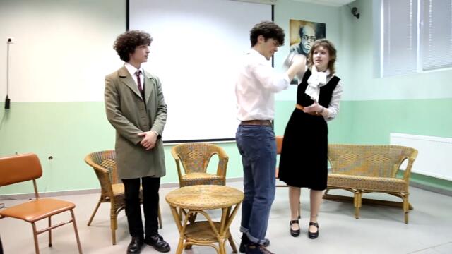 Трейлър на постановката  "Р.У.Р."