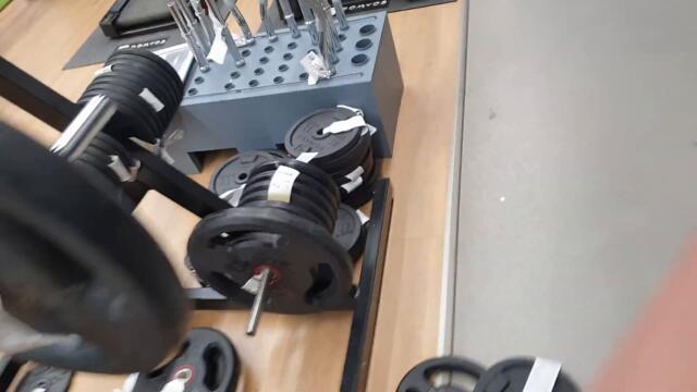 Изпробваме фитнес уреди те в декатлона-DECATHLON много смях #4k60