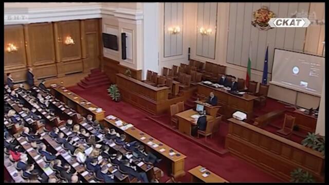 Кой диктува правилата?