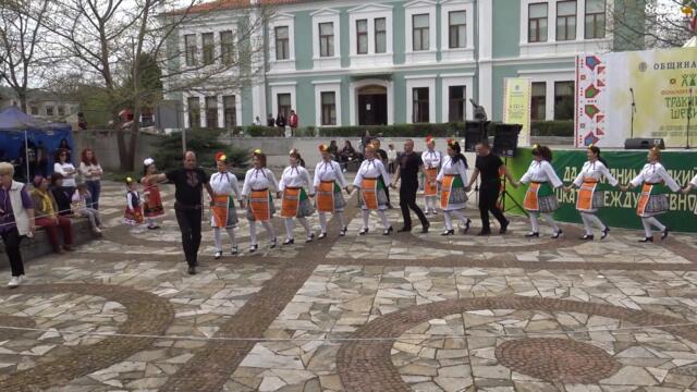 Танцов клуб "Ритмика" на „Тракийска шевица“