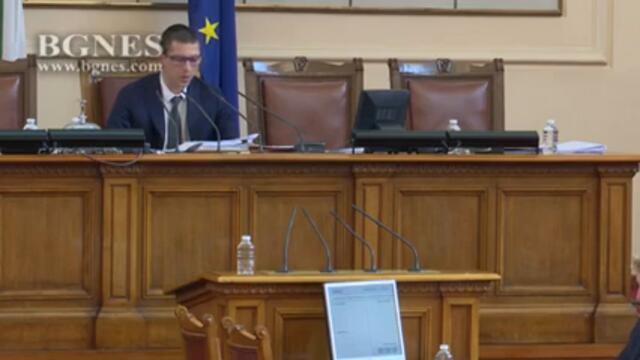 Зеленски до НС: Ремонтирайте нашата военна техника