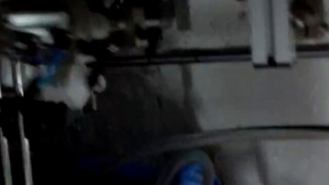 4 Nozzles Automatic Gravity Filling Screw Caps Capping production line,  for wine, juice, toner, oil