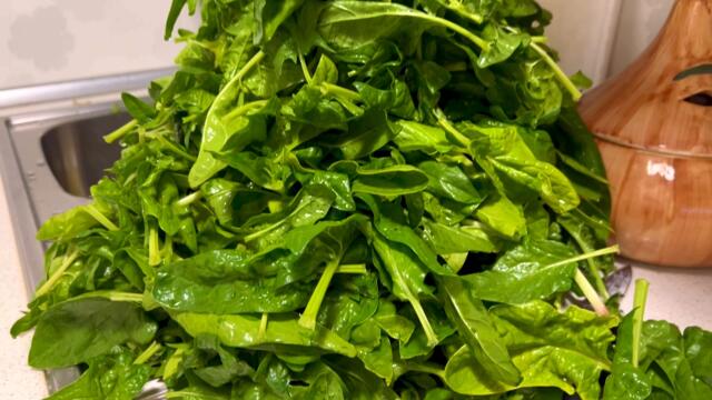 3 рецепти със спанак. Коя от трите ви допада най-много?