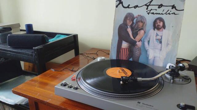 Neoton Família - A Tigris (The Tiger) [1983]