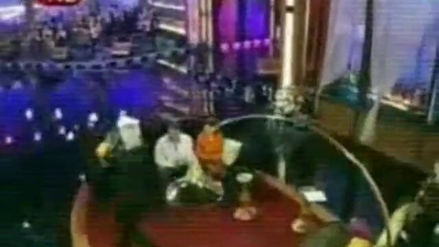 Цветелина в Шоуто на Азис