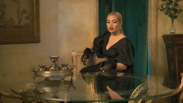 Ela - Dezleaga-ma de dor (Official Video)