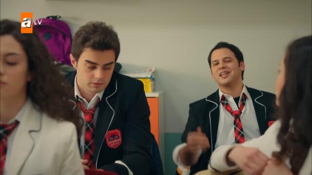 Sınıf ayrımı!  - Kardeşlerim Arşiv Sahneler🎬