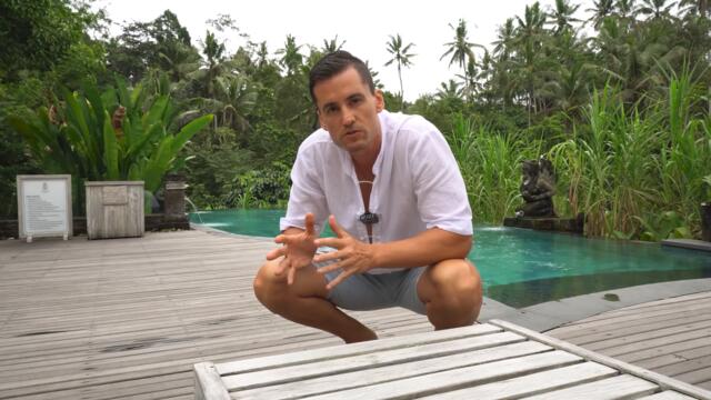 Защо Напуснахме България