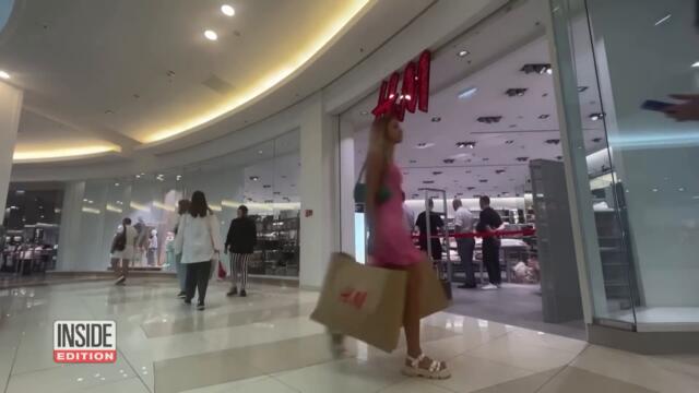 Sad Shoppers Line Up for H&M’s Last Day of Sales in Russia