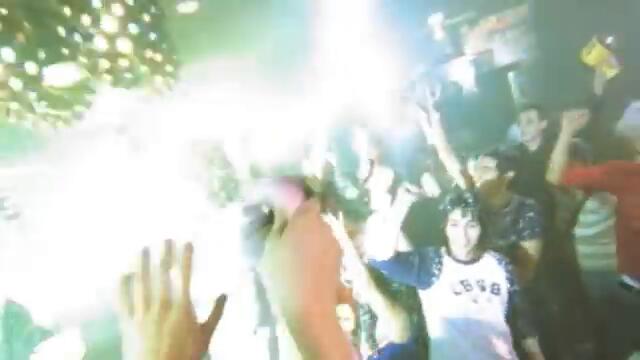 The Flaming Lips - Yoshimi Battles the Pink Robots Pt. 1 [Official Music Video]